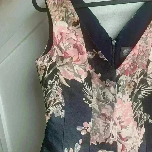 Vince Camuto Floral Textured Short Jacquard Fit &  Flare evening Dress, Size 0 - Picture 10 of 14